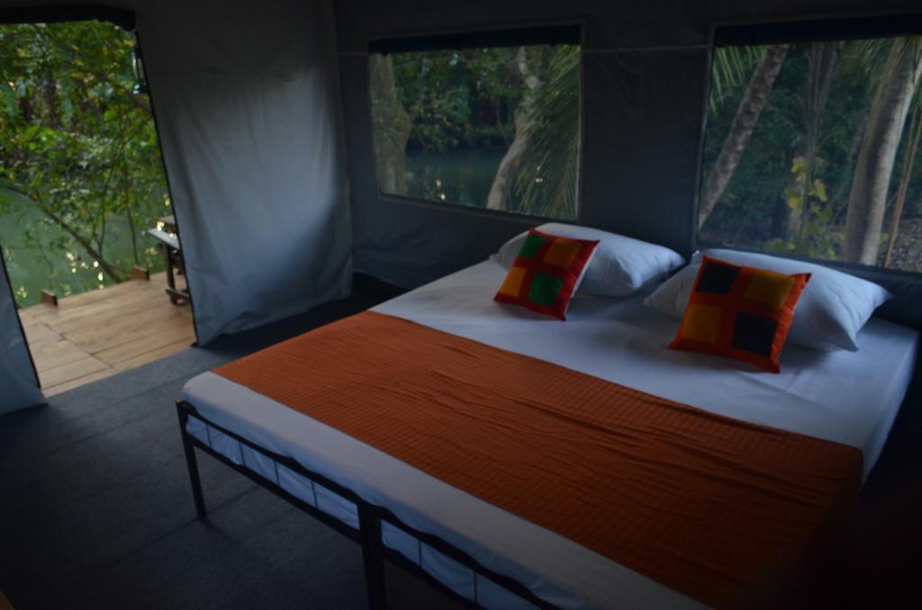 Makulu Safari Camping อุดาวาลาเว ภายนอก รูปภาพ